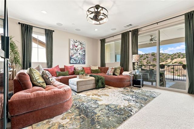 24357 W Clear Creek, West Hills, CA 91304