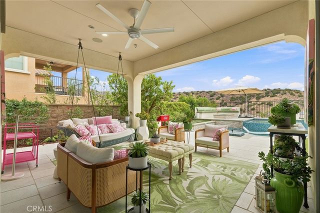 24357 W Clear Creek, West Hills, CA 91304