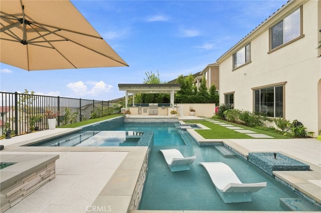24357 W Clear Creek, West Hills, CA 91304