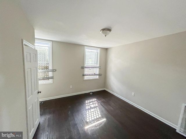 222 N HILTON ST, Baltimore, MD 21229