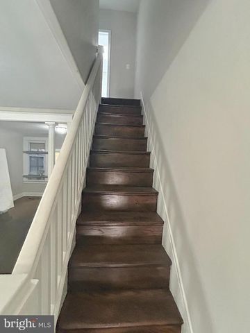 222 N HILTON ST, Baltimore, MD 21229