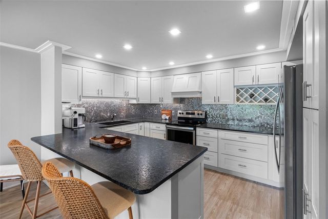 220 BELLEVIEW BOULEVARD 108, Belleair, FL 33756