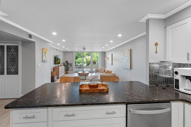 220 BELLEVIEW BOULEVARD 108, Belleair, FL 33756