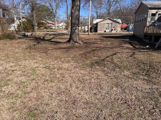 415 N Grand Street, Willow Springs, MO 65793