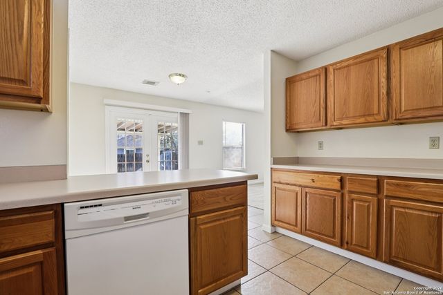 8330 Bent Meadow, Converse, TX 78109