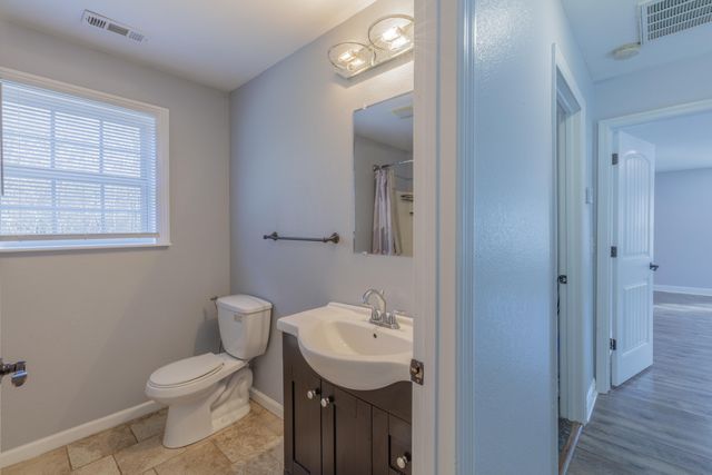 959 Lower Mill Road, Hixson, TN 37343