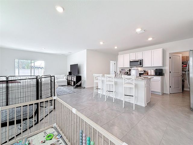 33568 BARBERRY LEAF WAY, Wesley Chapel, FL 33543