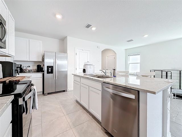 33568 BARBERRY LEAF WAY, Wesley Chapel, FL 33543