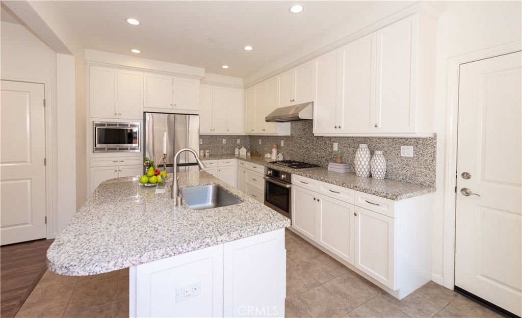 Image 10 of property listing at 59 Fairymoss, Irvine, CA 92620