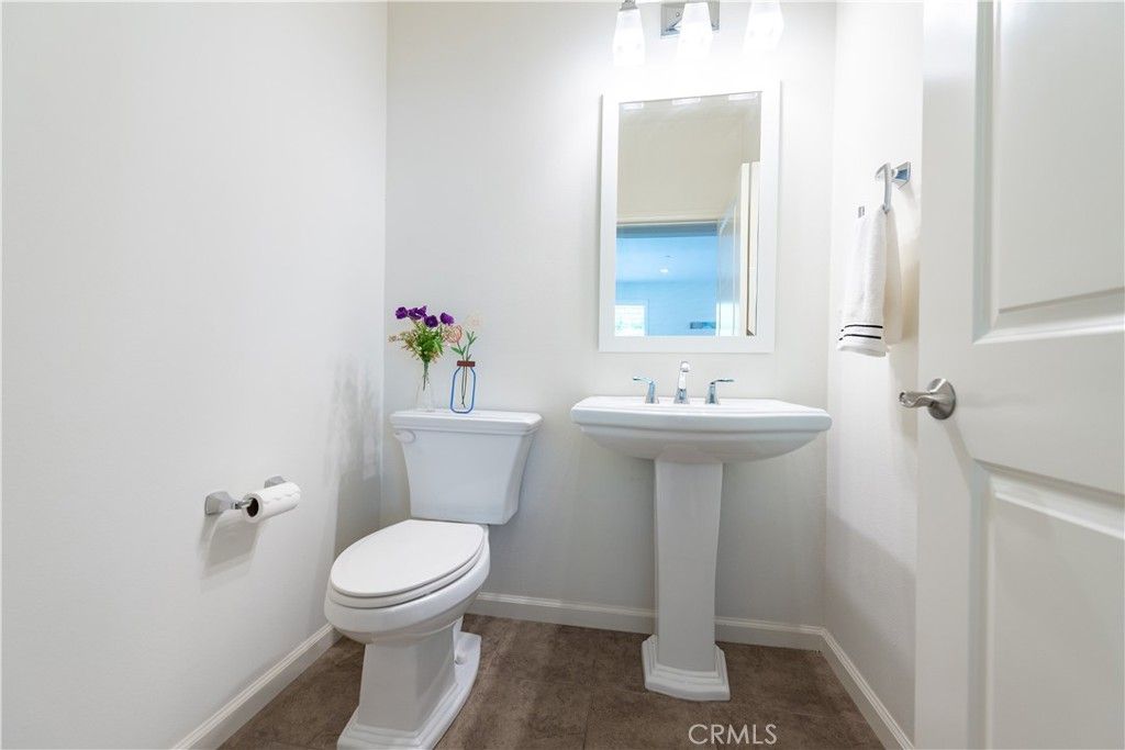 Image 11 of property listing at 59 Fairymoss, Irvine, CA 92620