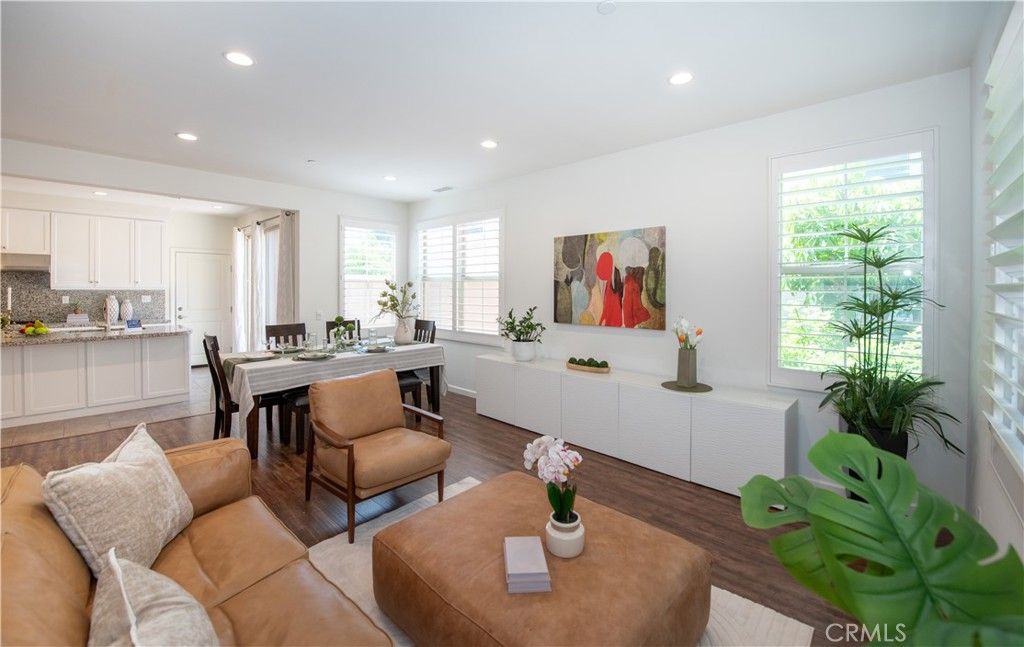 Image 2 of property listing at 59 Fairymoss, Irvine, CA 92620