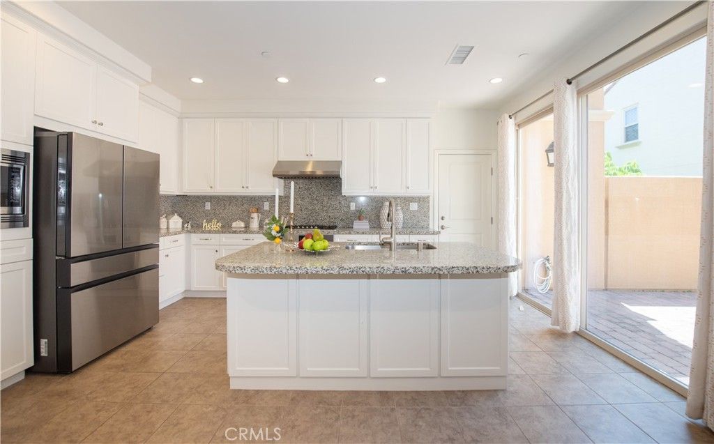 Image 5 of property listing at 59 Fairymoss, Irvine, CA 92620