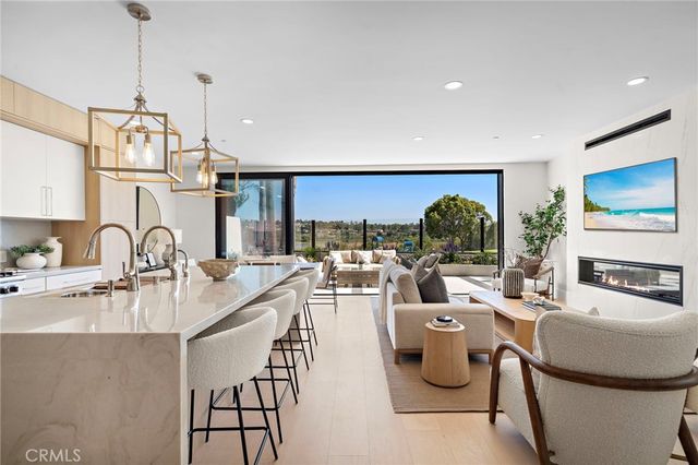 66 Cormorant, Newport Beach, CA 92660