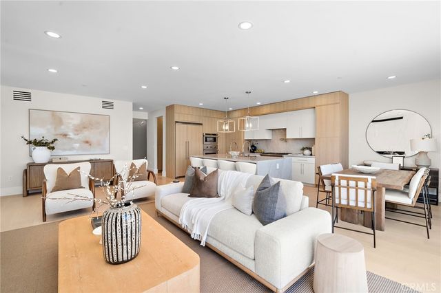 66 Cormorant, Newport Beach, CA 92660