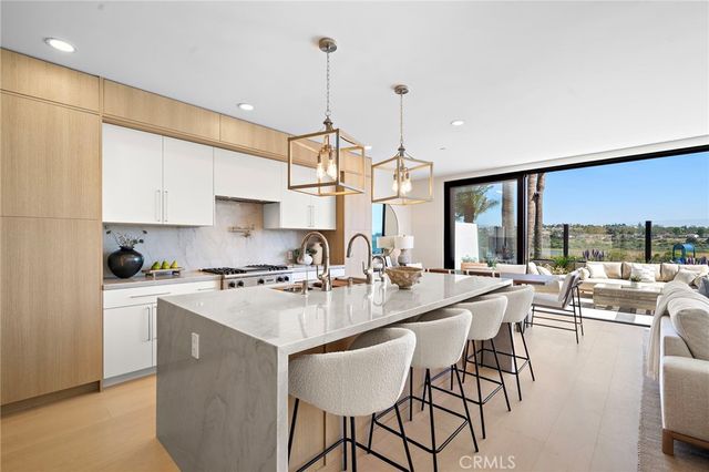 66 Cormorant, Newport Beach, CA 92660