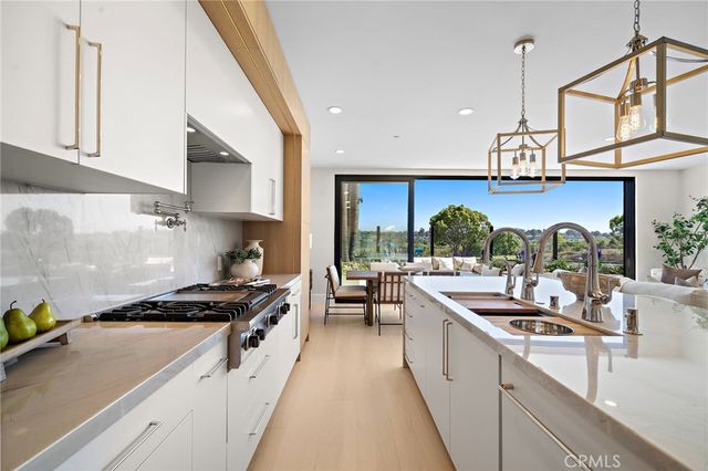 66 Cormorant, Newport Beach, CA 92660