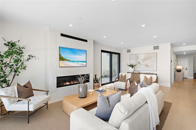 66 Cormorant, Newport Beach, CA 92660