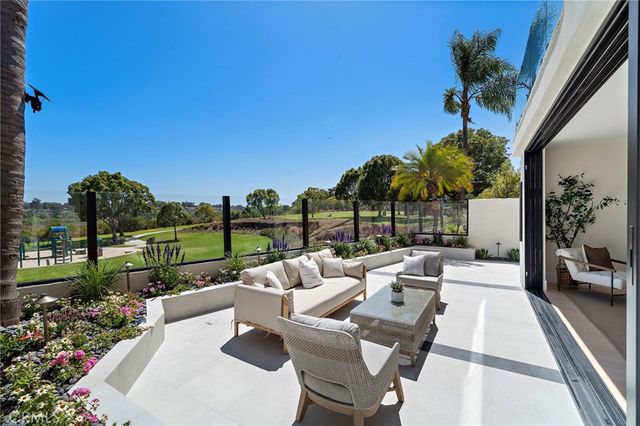 66 Cormorant, Newport Beach, CA 92660