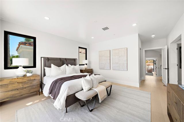 66 Cormorant, Newport Beach, CA 92660