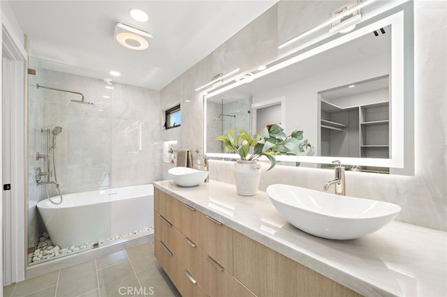 66 Cormorant, Newport Beach, CA 92660