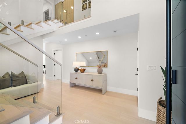 66 Cormorant, Newport Beach, CA 92660