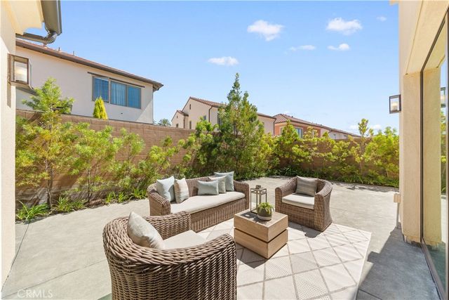 116 Tritone, Irvine, CA 92602