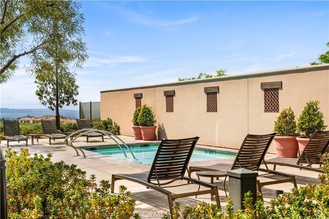 116 Tritone, Irvine, CA 92602