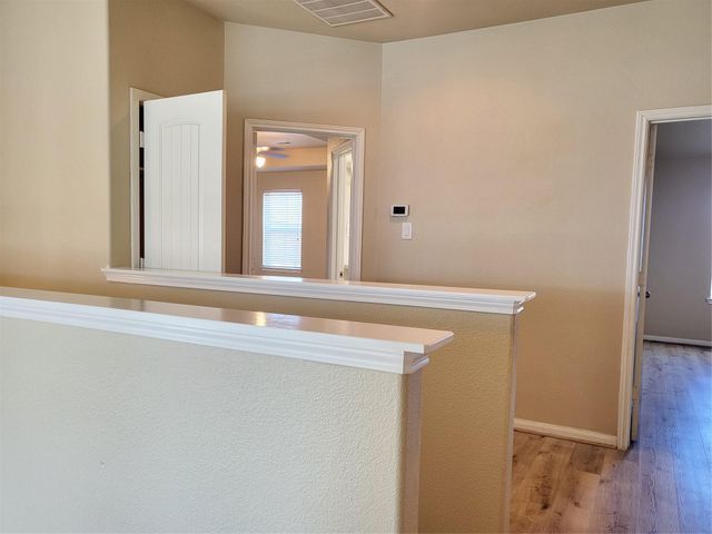 1906 Howth Avenue, Houston, TX 77051