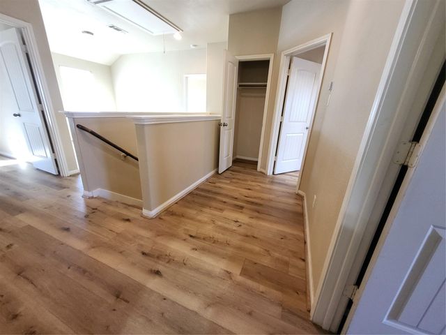 1906 Howth Avenue, Houston, TX 77051