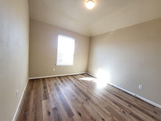 1906 Howth Avenue, Houston, TX 77051