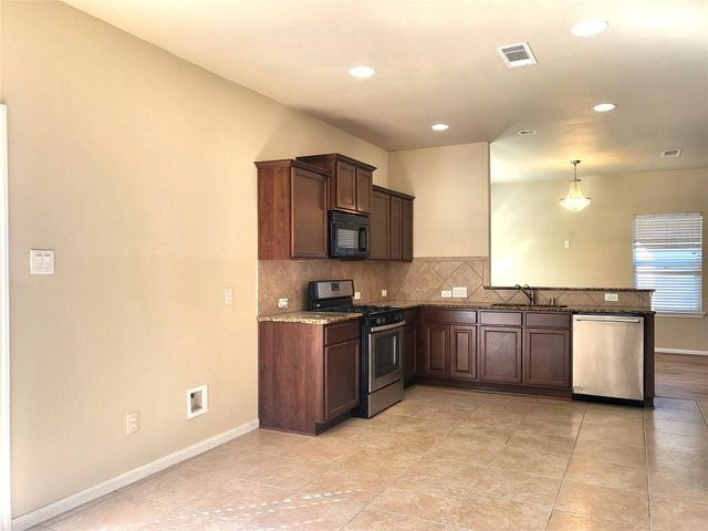 1906 Howth Avenue, Houston, TX 77051