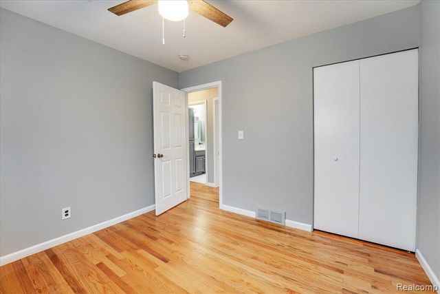 32536 Warner Drive, Warren, MI 48092