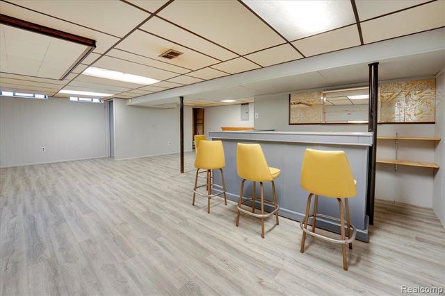 32536 Warner Drive, Warren, MI 48092