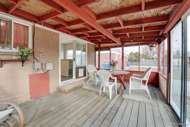 32536 Warner Drive, Warren, MI 48092