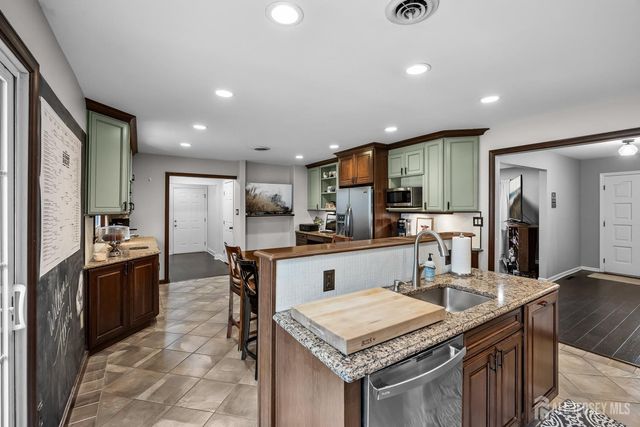 1 Garvey Drive, Monroe, NJ 08831