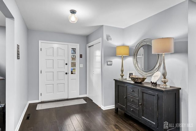 1 Garvey Drive, Monroe, NJ 08831