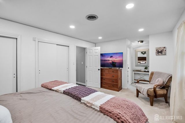 1 Garvey Drive, Monroe, NJ 08831