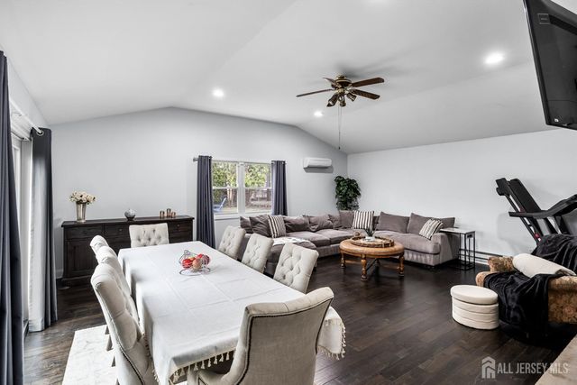 1 Garvey Drive, Monroe, NJ 08831