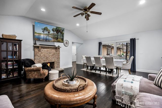 1 Garvey Drive, Monroe, NJ 08831