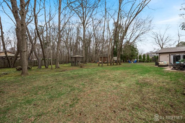 1 Garvey Drive, Monroe, NJ 08831