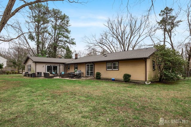 1 Garvey Drive, Monroe, NJ 08831