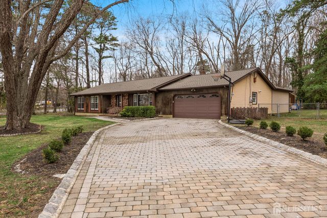 1 Garvey Drive, Monroe, NJ 08831