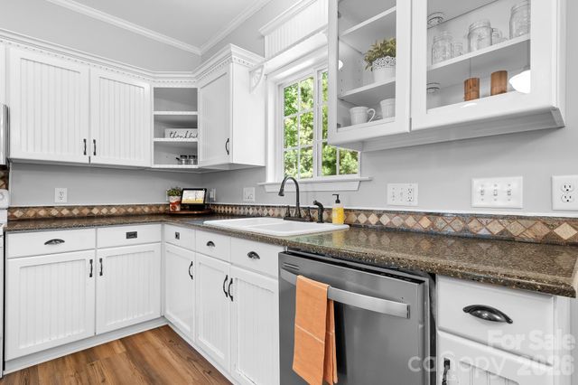 15877 Mallory Lane, Mount Pleasant, NC 28124