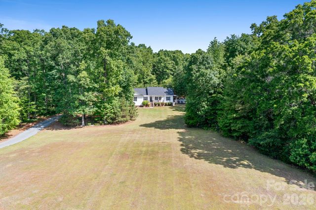 15877 Mallory Lane, Mount Pleasant, NC 28124