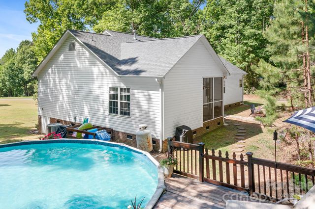15877 Mallory Lane, Mount Pleasant, NC 28124