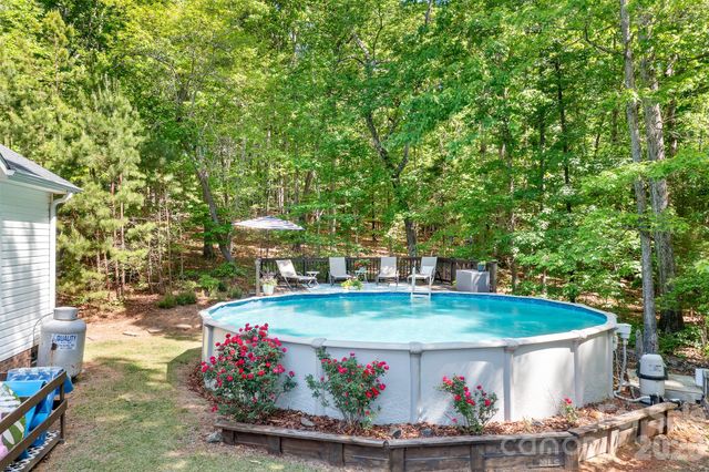 15877 Mallory Lane, Mount Pleasant, NC 28124