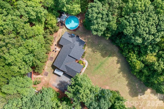 15877 Mallory Lane, Mount Pleasant, NC 28124