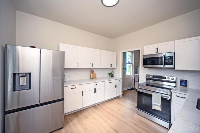 6211 Coleridge Avenue, Cincinnati, OH 45213