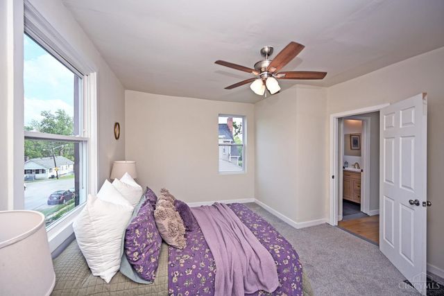 6211 Coleridge Avenue, Cincinnati, OH 45213