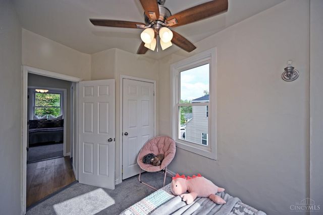 6211 Coleridge Avenue, Cincinnati, OH 45213